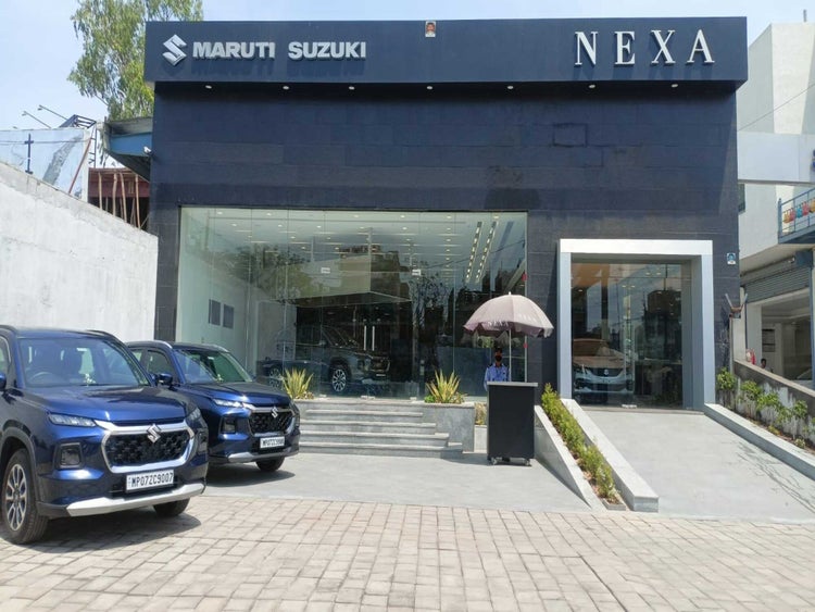 Nikunj Motors NEXA Car Showroom in Gole Ka Mandir, Gwalior
